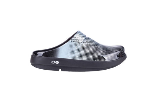 OOFOS OOcloog Clog, Pixel Platinum (Men)